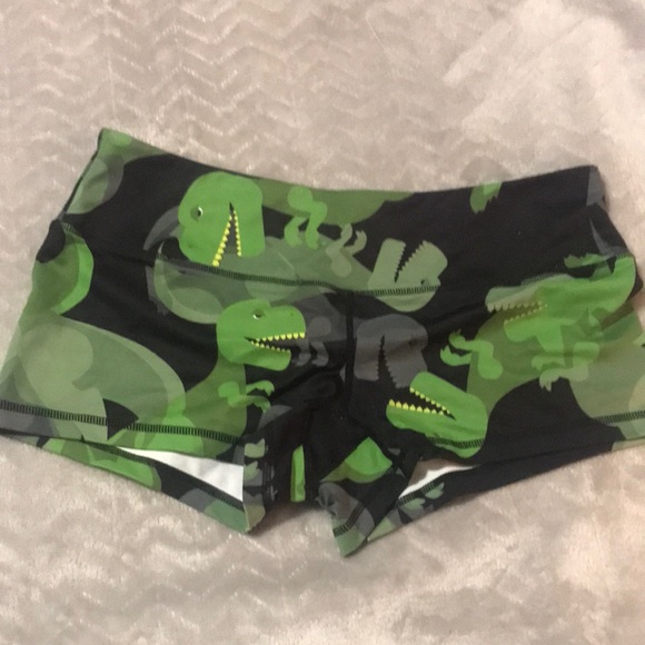 Feed Me Fight Me bootie shorts - Picture 2 of 8